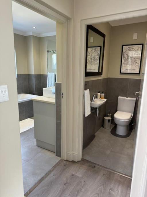 Luxury Townhouse In Stellenbosch Central Exterior photo